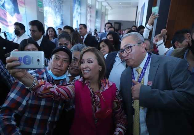 Reconoció gobernadora labor de docentes de la sección 55 del SNTE
