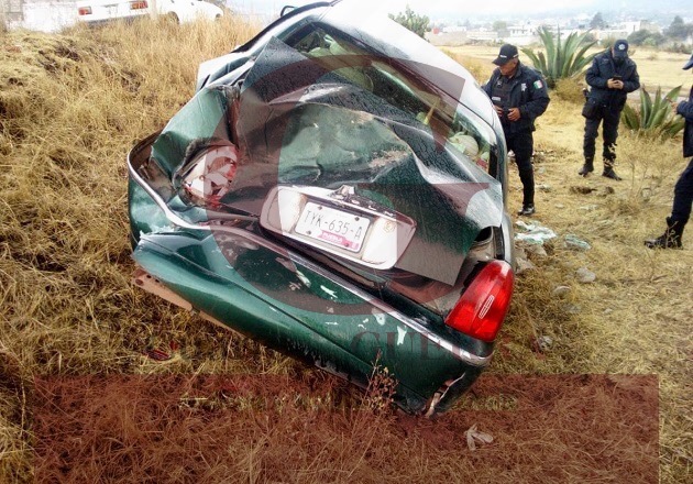 Se accidentan en la Chignahuapan-Tlaxco; sólo daños materiales