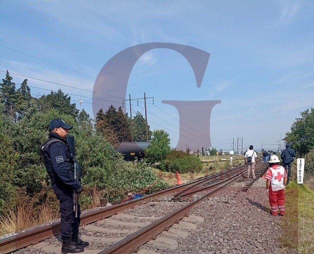Con el rostro carcomido, ubican a hombre sin vida, junto a las vías del tren, en Xaloztoc