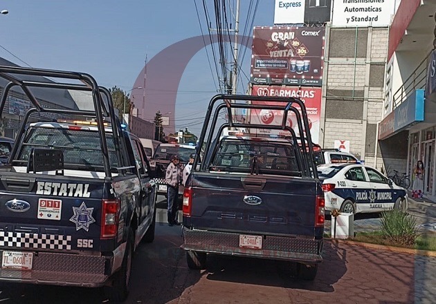 A mano armada, asaltan tienda de pinturas, en la Ocotlán-Chiautempan