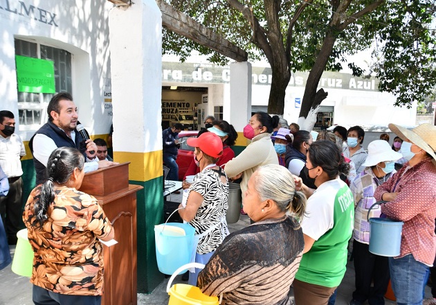 Seguiremos impulsando el bienestar de las familias huamantlecas: Santos Cedillo