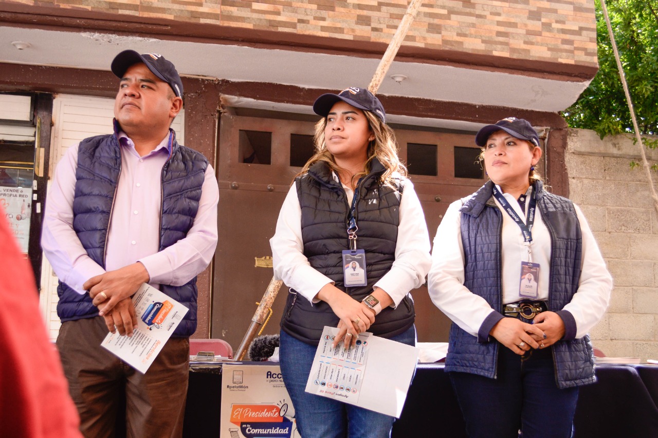 Reciben pobladores de Tecolotla programas promovidos por el Gobierno de Apetatitlán