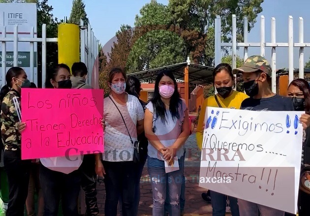 Piden paterfamilias designar a profesora de planta en jardín de niños de Zacatelco