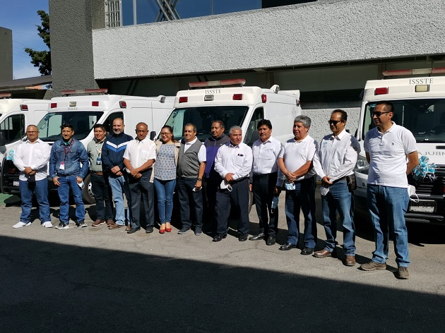 Felicita Lilia Hernández Carreto a choferes en su día