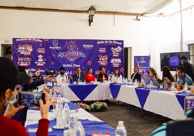 Presentan el programa de la feria de Apetatitlán 2022