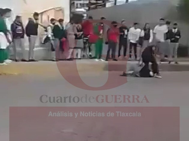 Presuntos vándalos intimidan y golpean a alumnos de secundaria, en Zacatelco