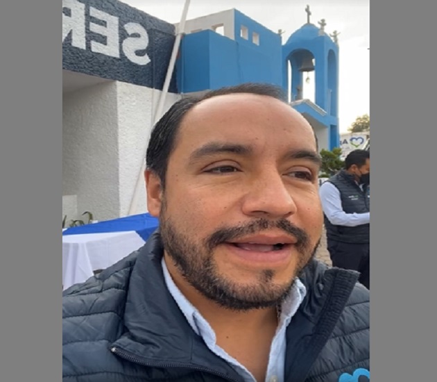 Pablo Badillo celebra trabajando el primer año de su elección como alcalde de Apizaco