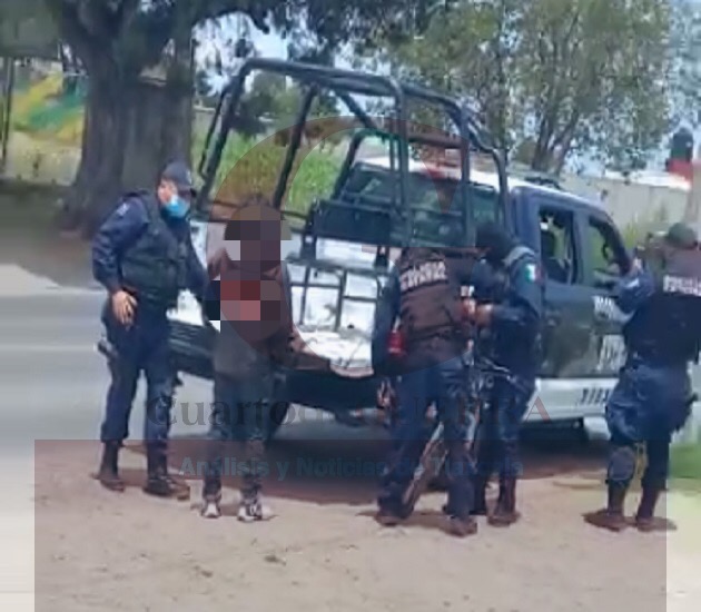 Denuncian presuntos abusos de policías estatales contra un joven, en Santa Cruz Tlaxcala