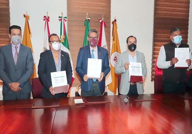 Impulsarán UATx y municipio de Apizaco labor social de estudiantes