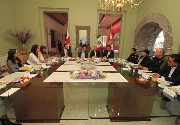 Embajador de Reino Unido visita Tlaxcala