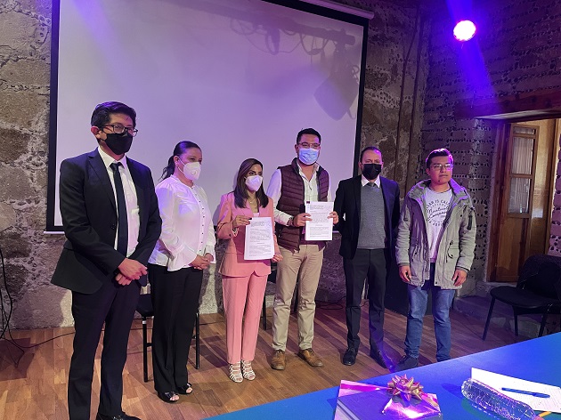 Morena Diversidad Sexual entrega iniciativa para cuotas arcoíris al Instituto Tlaxcalteca de Elecciones