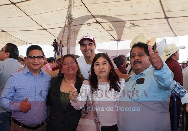 Reprochan a edil de Quilehtla que asista a actos de Morena y desatienda a su comuna