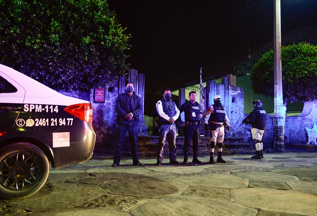 Ponen a disposición del consejo de Honor y Justicia a policías de Apetatitlán