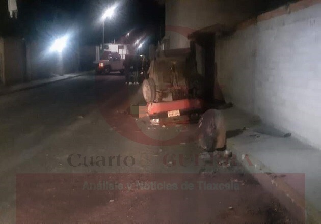 En volcadura de automóvil, muere un joven en Tlaxco