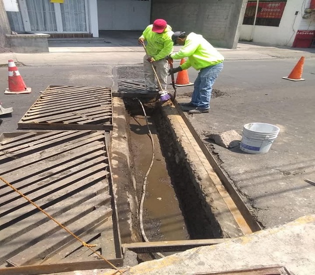 Previenen inundaciones en Papalotla con limpieza y desazolve en zonas de riesgo