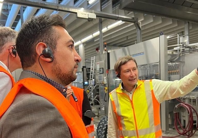 Conoce Santos Cedillo ventajas de incorporar energías renovables en empresas