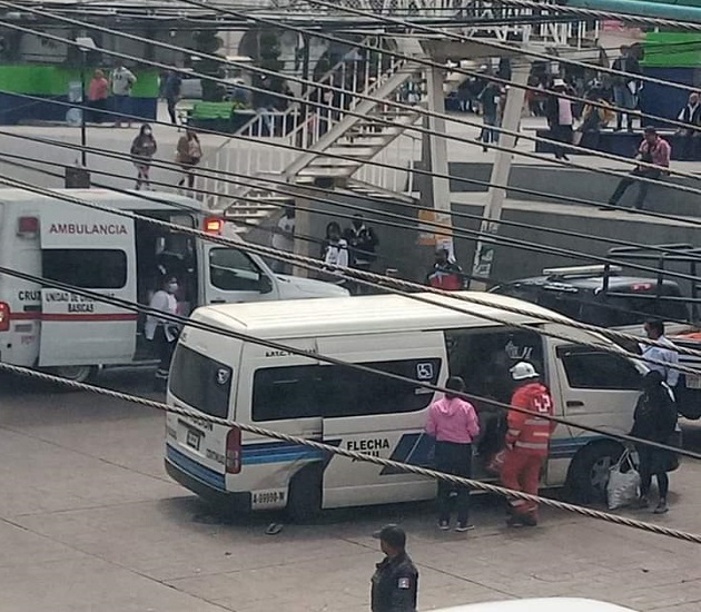 Logra Seguridad Pública detención de conductor que provocó percances en Zacatelco