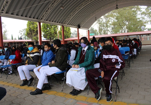 Ayuntamiento de Tzompantepec previene consumo de drogas en población juvenil