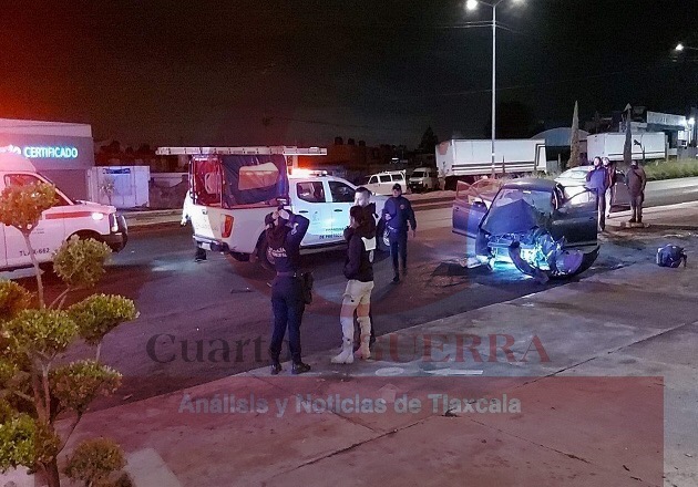 Sobrevive tras fuerte accidente automovilístico en Yauhquemehcan