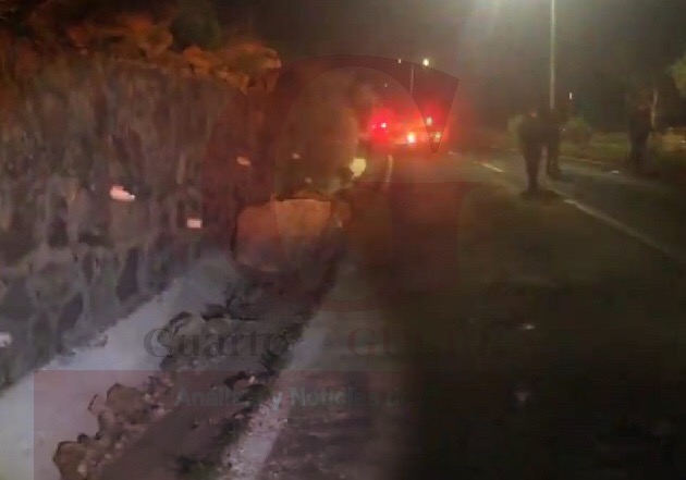 Atienden Seguridad y Protección Civil reporte por caída de rocas sobre la Tlaxcala-Puebla