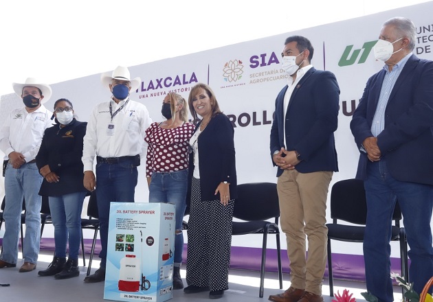 Entregó gobernadora Lorena Cuéllar apoyos para el impulso e innovación del campo