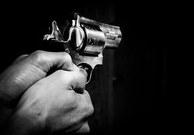 Roban auto a mano armada en Teolocholco