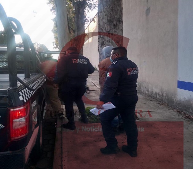 Detienen en Cuapiaxtla a dos hombres por la portación ilegal de armas de fuego