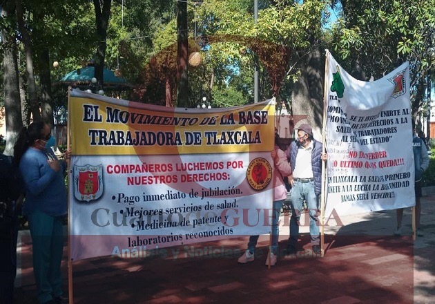 Exigen docentes jubilados de Tlaxcala medicamentos y mejores servicios de salud