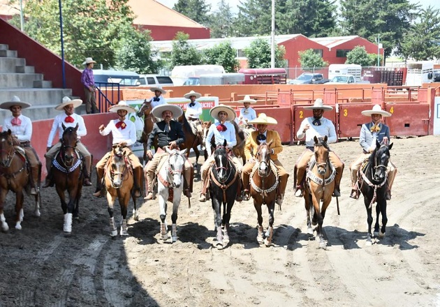Invita la Feria de Huamantla a disfrutar de la temporada de charreadas