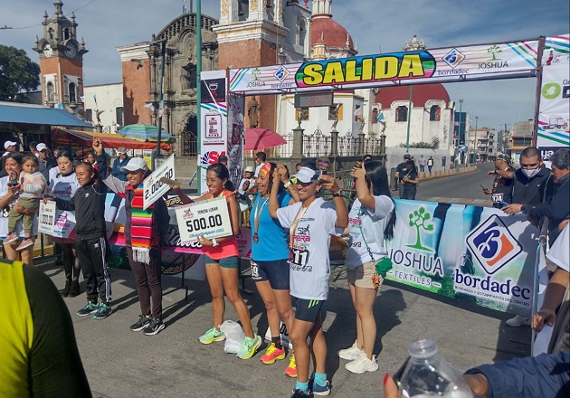 Exitosa y participativa ‘1era carrera Feria del Sarape’ en Chiautempan
