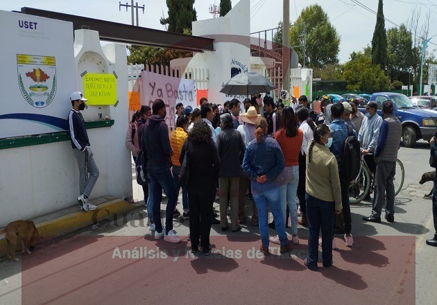 Toman Escuela Normal de Santa Apolonia Teacalco