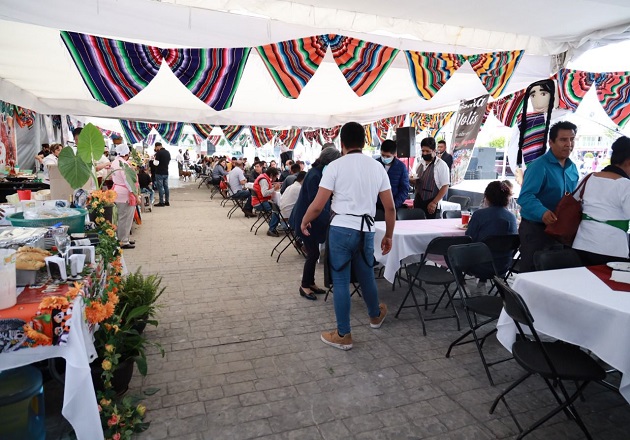 Cumple expectativas el 8vo. Festival del Chile en Nogada en Chiautempan