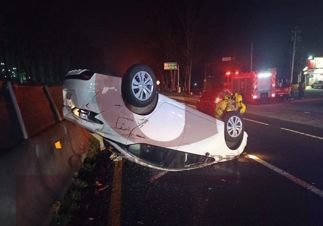 Seis lesionados tras múltiple accidente vial, en Xaloztoc