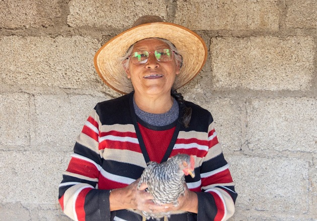 Apoya gobierno de Huamantla a familias a adquirir paquetes de especies menores a bajo costo