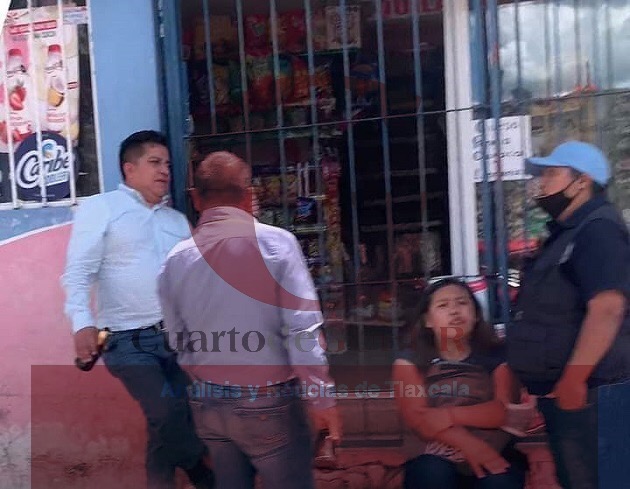 Sorprenden a regidores de Totolac ‘brindando' en plena vía pública
