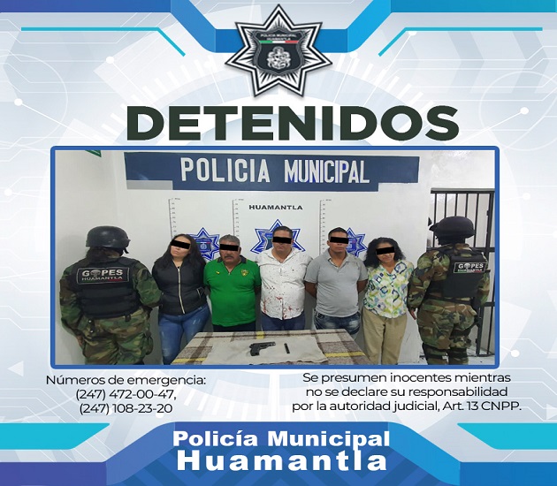 Policía de Huamantla arresta a cinco personas con una réplica de arma