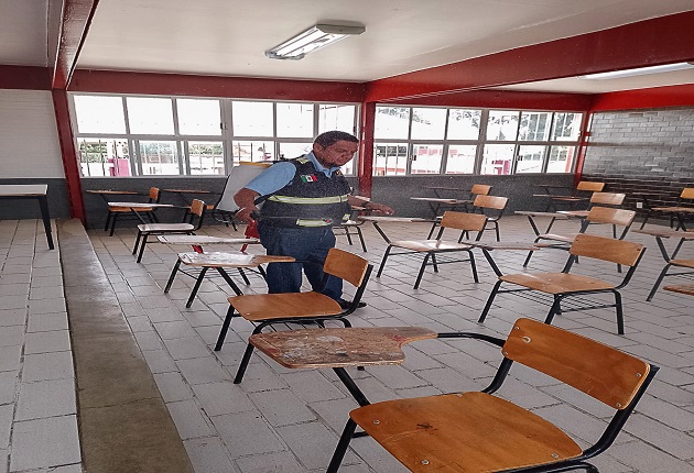 Realiza el Ayuntamiento de Apetatitlán nueva jornada de sanitización de escuelas