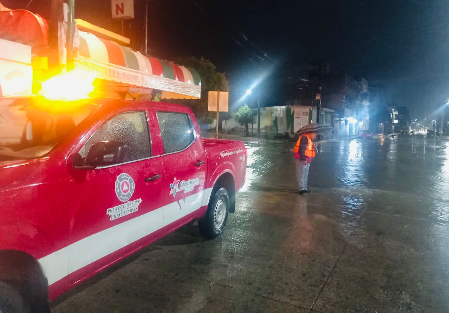 Atiende Protección Civil de Chiautempan diversos reportes derivado de la intensa lluvia