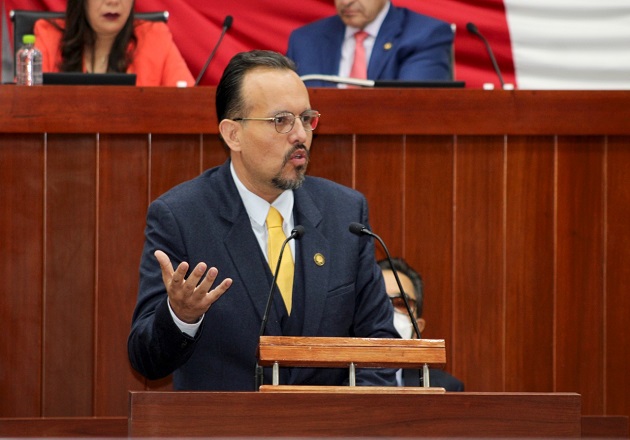 No pasemos a la historia como la Legislatura de la sumisión: Juan Manuel Cambrón