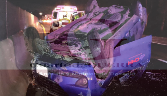 Dos lesionados por aparatoso accidente en Xaltocan