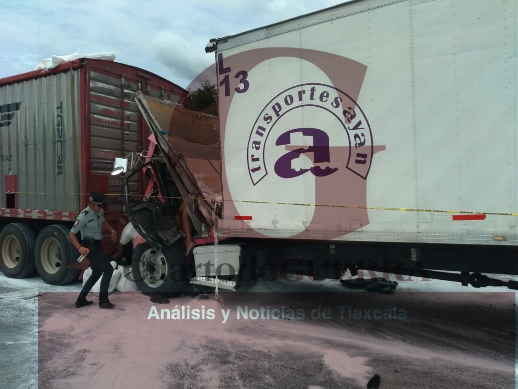 Muere trailero en accidente sobre el Arco Norte