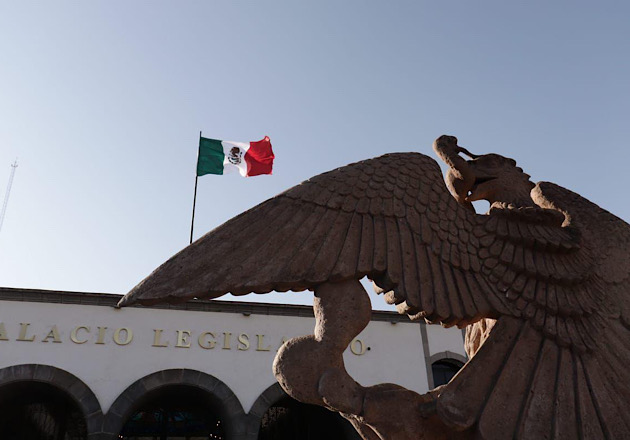 Otorga Congreso del Estado aumento salarial﻿ a trabajadores de base