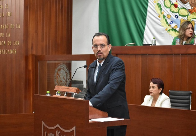 Juan Manuel Cambrón presenta iniciativa para solicitar comparecencia de la procuradora