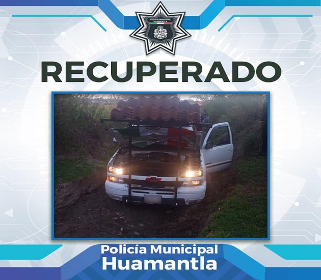 Policía de Huamantla recupera camioneta robada con mercancía
