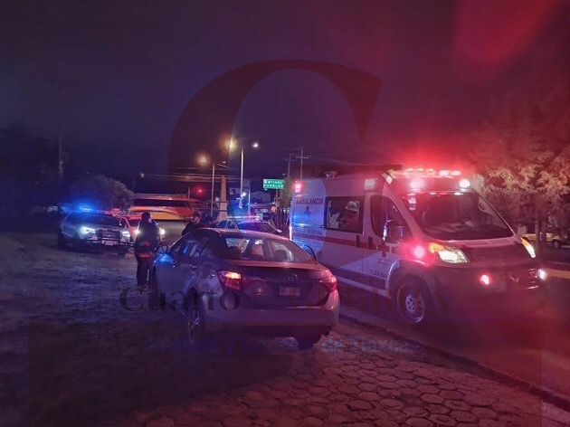 Mujer ebria finge atropellamiento en el Libramiento Politécnico Nacional, en Acuitlapilco