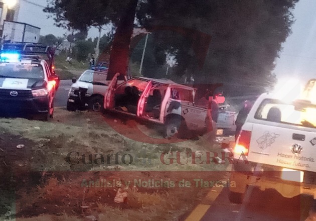 Tres heridos por choque en Papalotla