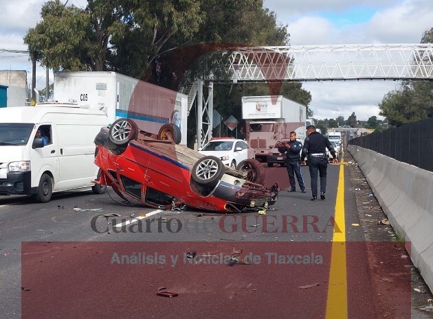 Mañana de accidentes en Tlaxcala dejan solo daños materiales