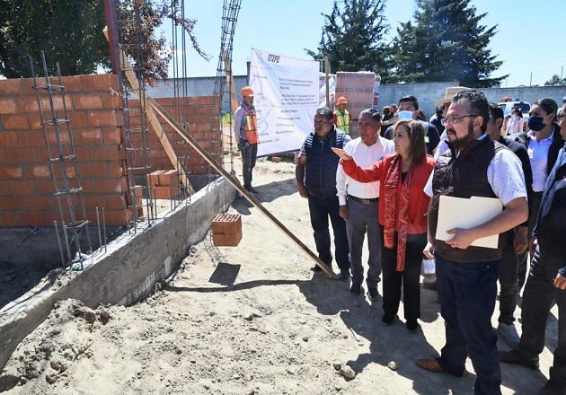 Visitó gobernadora Lorena Cuéllar construcción de primaria ‘Lázaro Cárdenas’ en Tepatlaxco