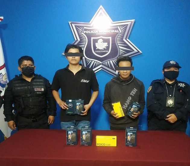 Detiene policía de Chiautempan a dos sujetos por robo
