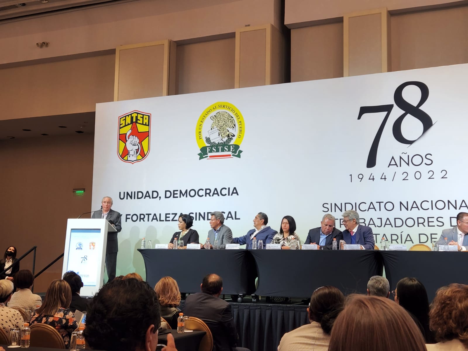 Participa Blanca Águila en 48vo Consejo Nacional Ordinario de dirigentes del SNTSA